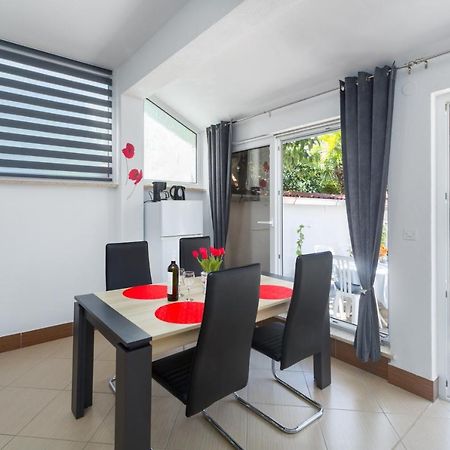 ורסאר Family Apartment Romina מראה חיצוני תמונה