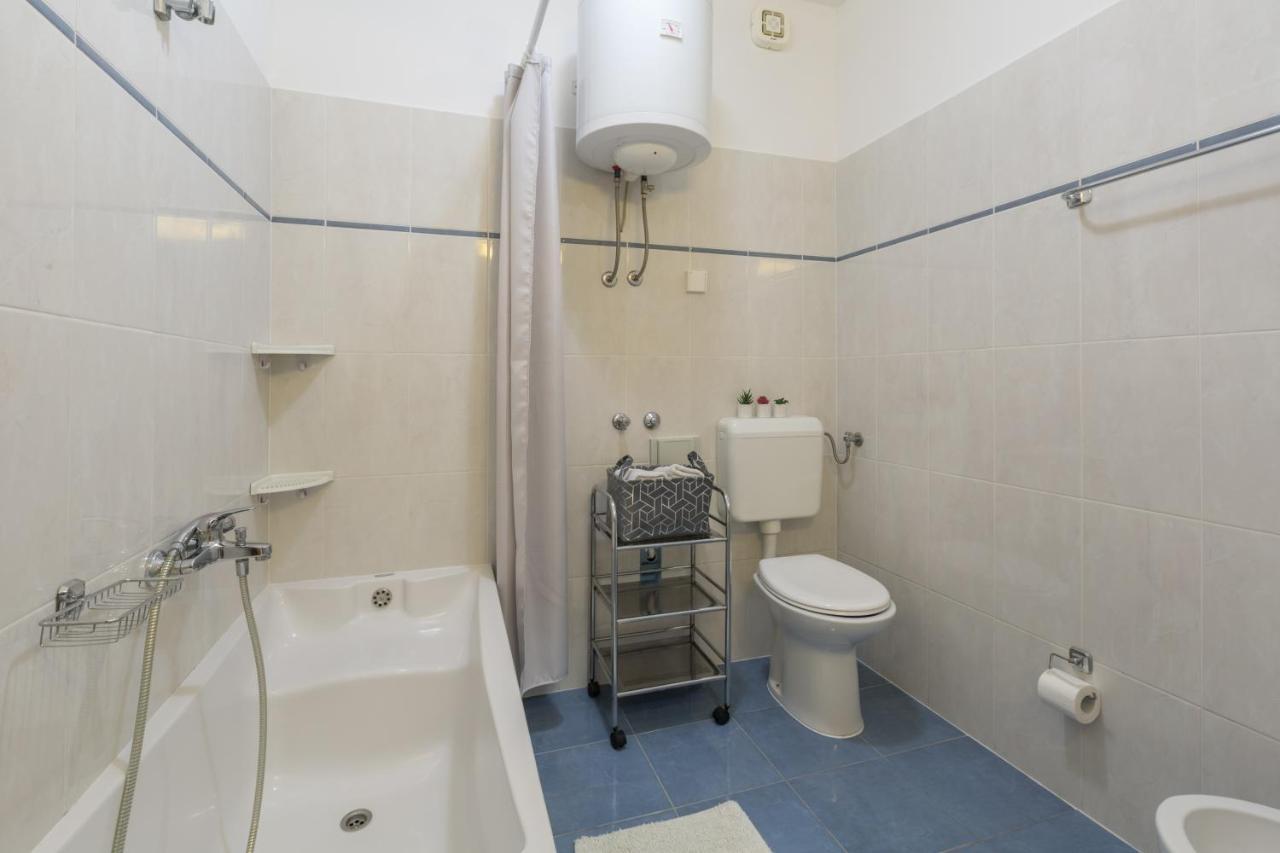 ורסאר Family Apartment Romina מראה חיצוני תמונה