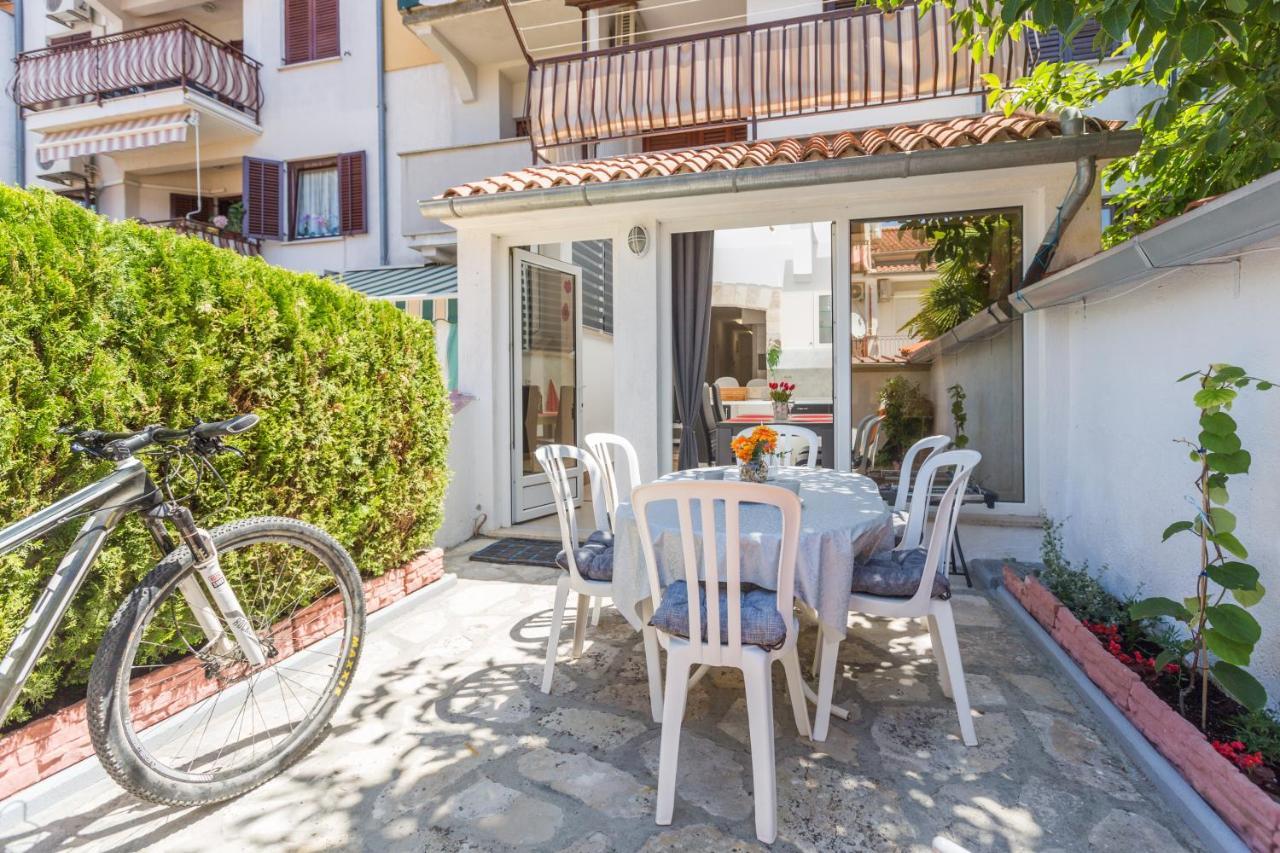 ורסאר Family Apartment Romina מראה חיצוני תמונה